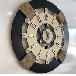 Vide Desenli Hasır İp Ahşap Duvar Saati Vide Desenli Hasır İp Ahşap Duvar Saati